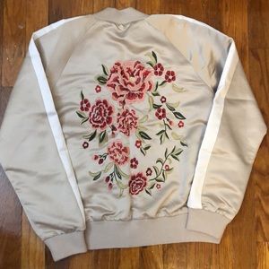 NWT F21 Bomber Jacket with Beautiful Floral Embroidery in the back (S)
